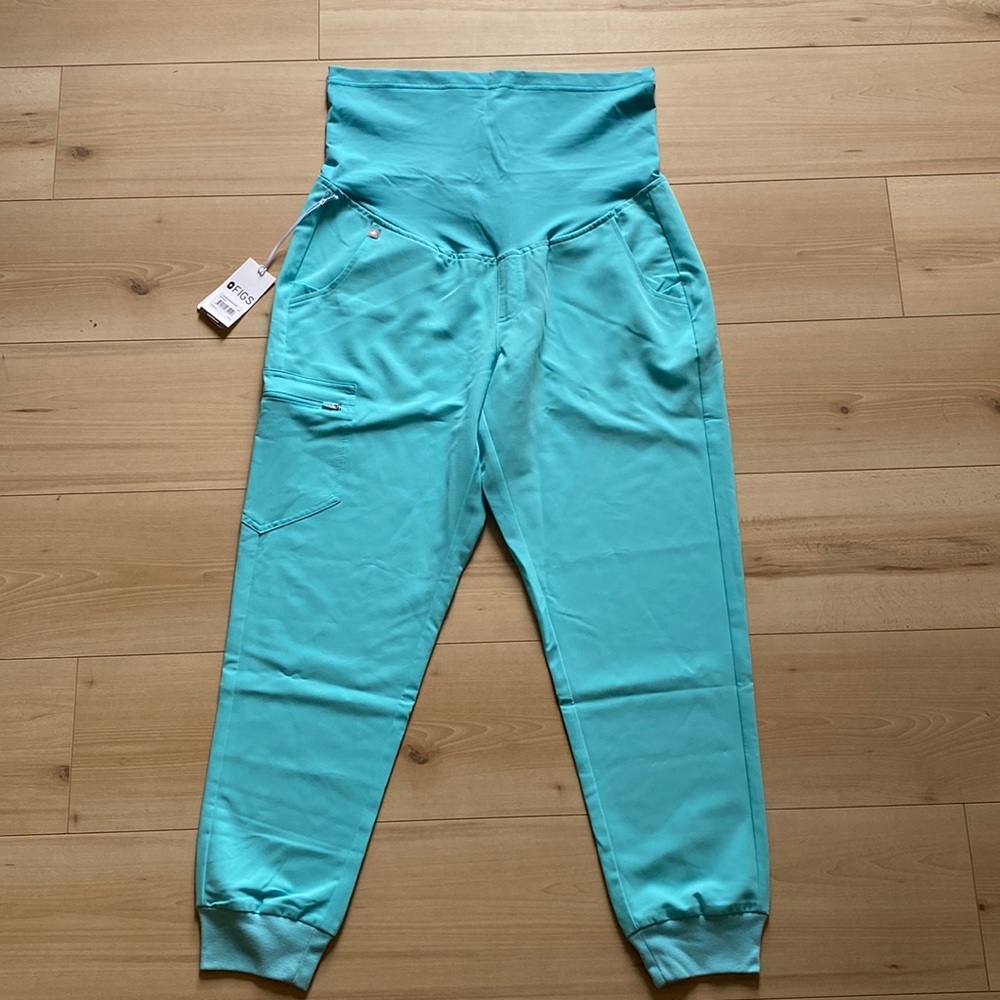 NWT Figs Maternity Zamora Scrubs